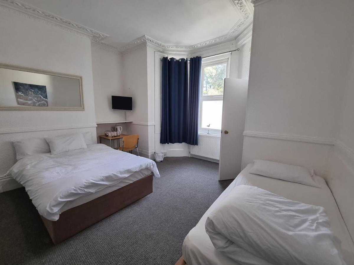 The Lodge Bornemouth Extérieur photo